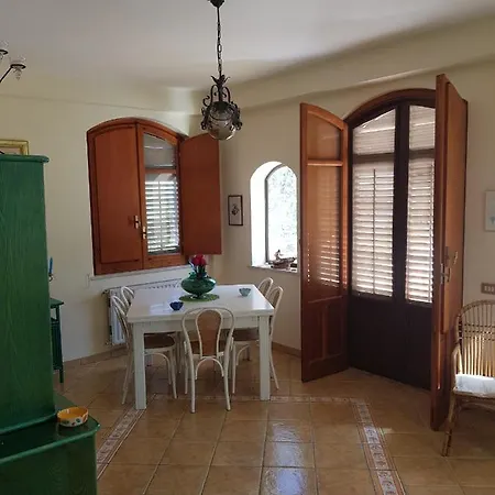 Villa Del Golfo Urio With Swimming Pool Shared By The Two Apartments Santa Flavia Buitenkant foto