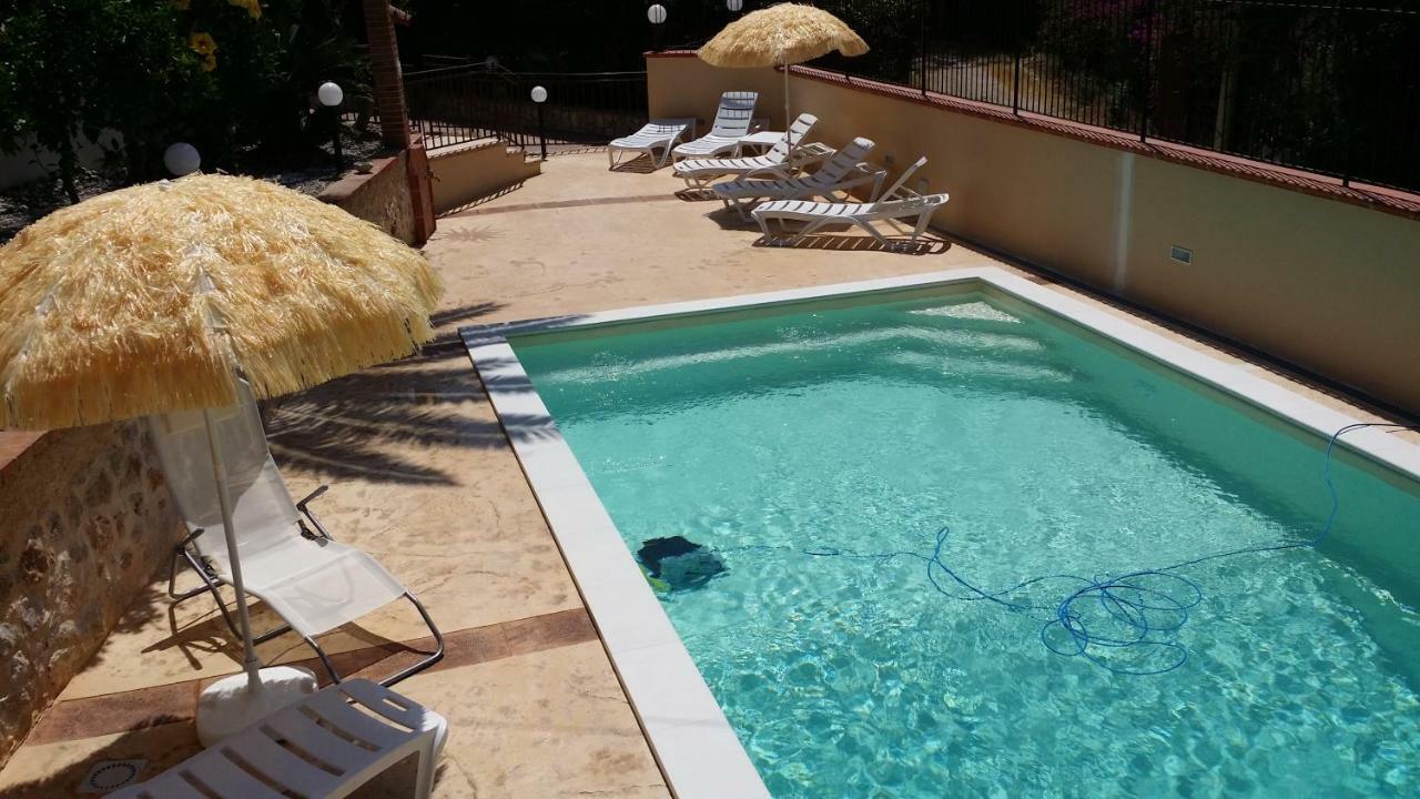 Del Golfo Apartment *