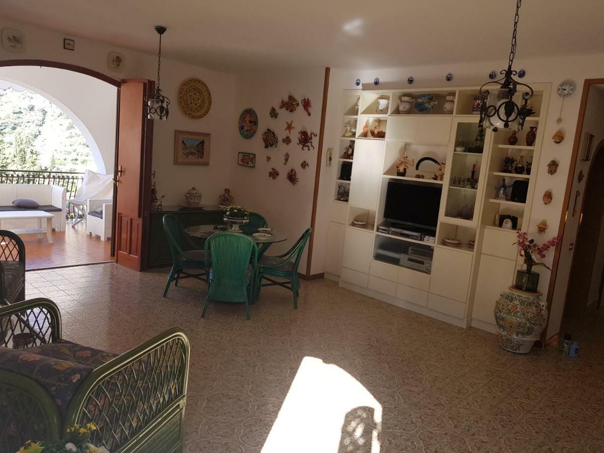 Del Golfo Apartment *